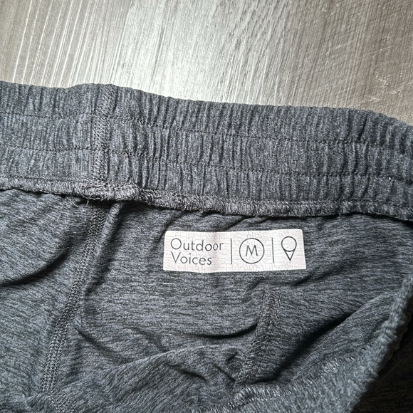 Outdoor Voices Joggers - Medium - Picture 5 of 7